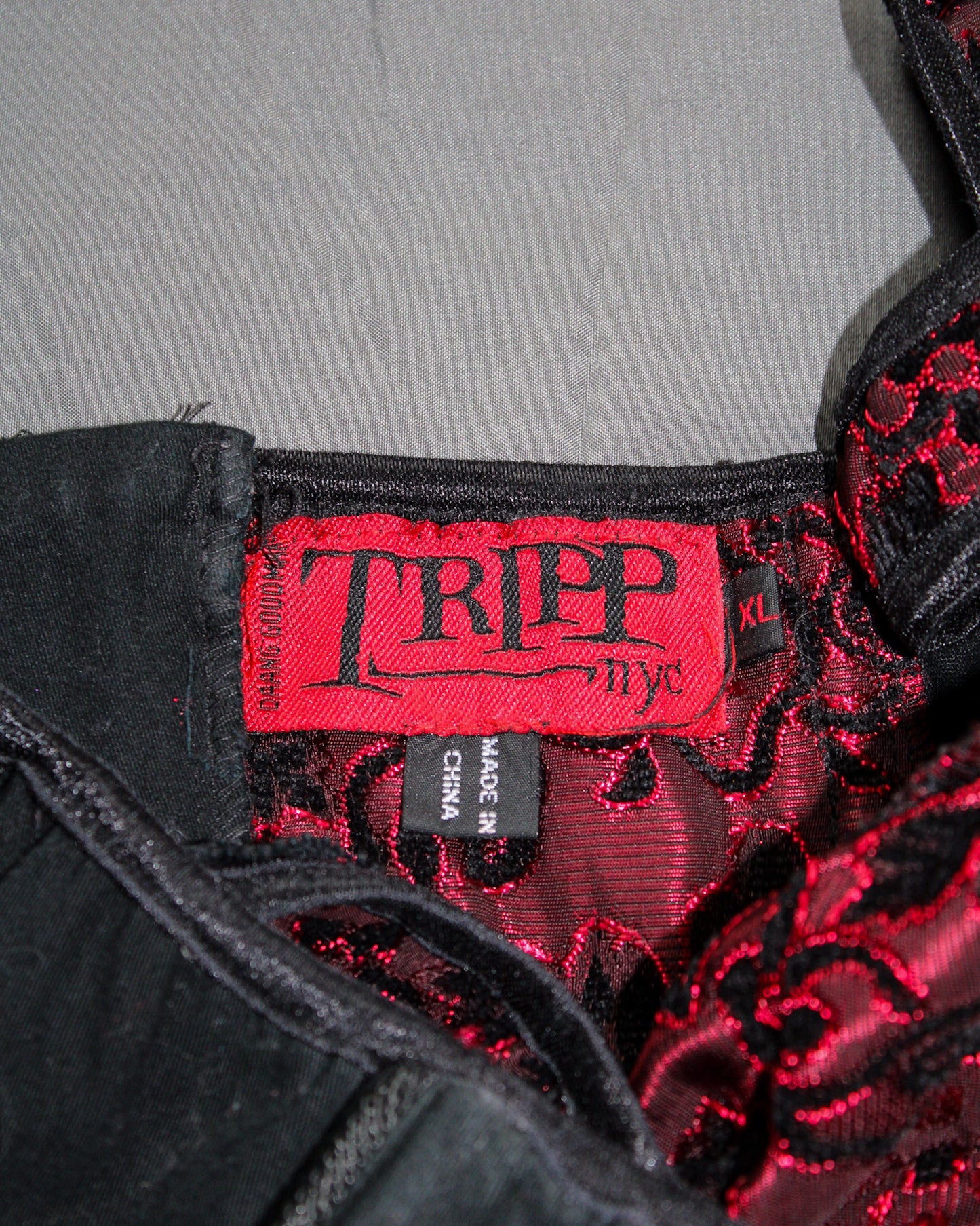 RED GOTHIC TRIPP CORSET